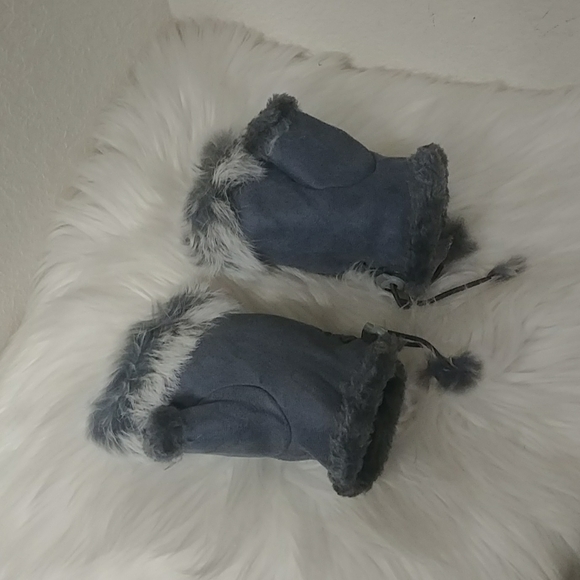 Charcoal Gray Faux Fur Fleece Fingerless Gloves - Picture 9 of 16